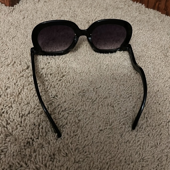 Designer DIOR Round Sunglasses - Picture 5 of 7